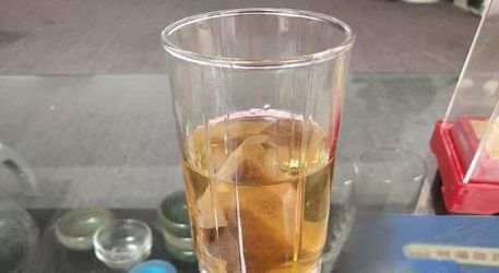 一杯草本润嗓茶 慢性咽炎的天然调理方案与功能性茶饮料研制启示
